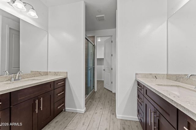 721 E CAROL Avenue, Phoenix, AZ 85020