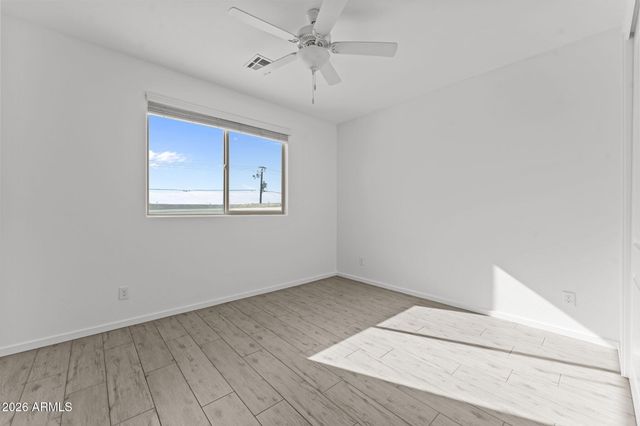 721 E CAROL Avenue, Phoenix, AZ 85020