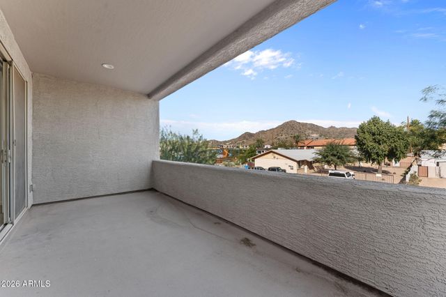 721 E CAROL Avenue, Phoenix, AZ 85020