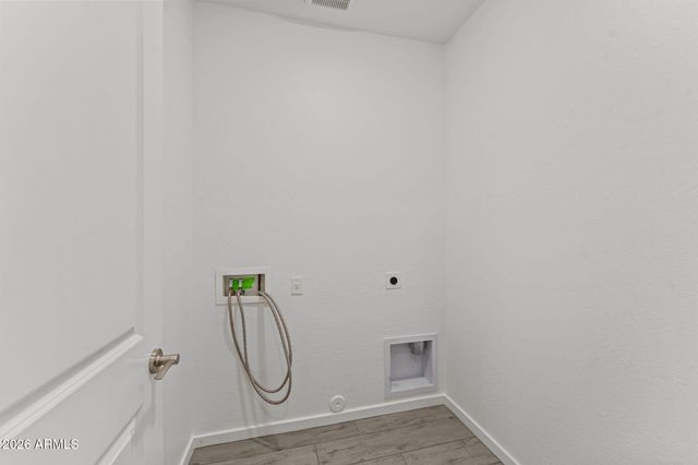 721 E CAROL Avenue, Phoenix, AZ 85020