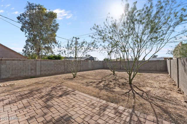 721 E CAROL Avenue, Phoenix, AZ 85020
