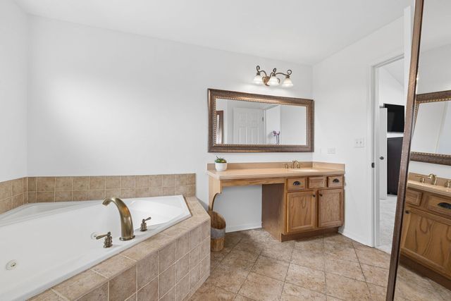 8299 Tatum Lane, Frankfort, IL 60423