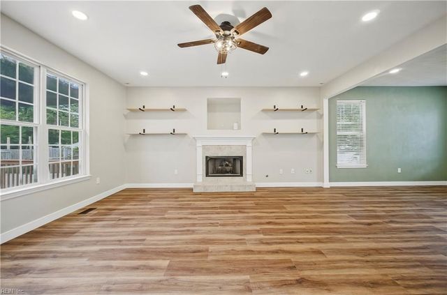 1076 Scenic BLVD, Chesapeake, VA 23322