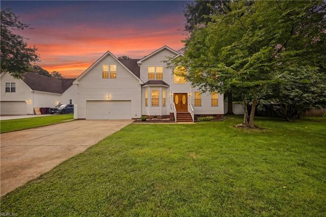 1076 Scenic BLVD, Chesapeake, VA 23322