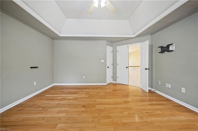 1076 Scenic BLVD, Chesapeake, VA 23322