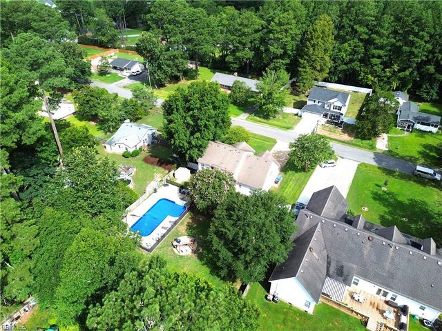 1076 Scenic BLVD, Chesapeake, VA 23322