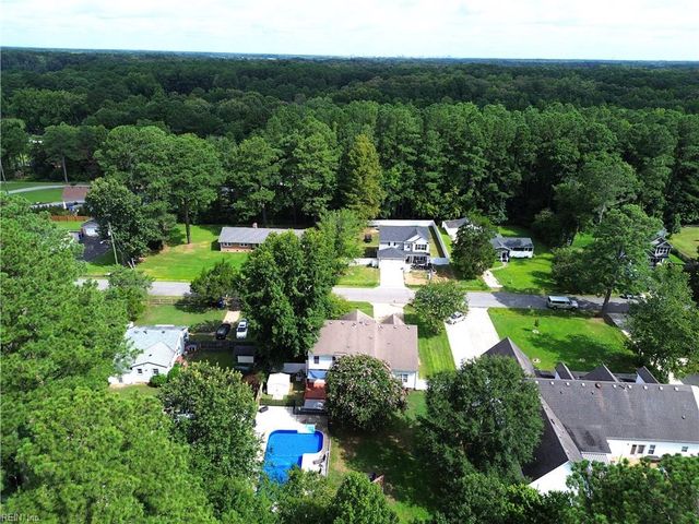 1076 Scenic BLVD, Chesapeake, VA 23322