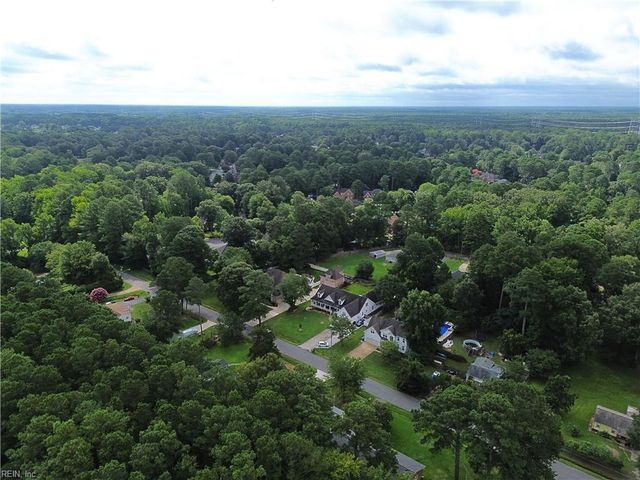 1076 Scenic BLVD, Chesapeake, VA 23322
