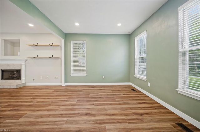 1076 Scenic BLVD, Chesapeake, VA 23322