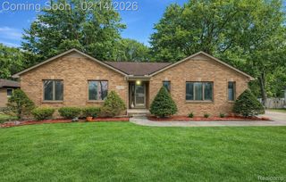 15924 Harrison Street, Livonia, MI 48154