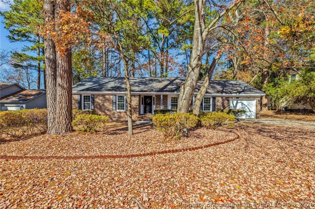 5890 Waccamaw Court, Fayetteville, NC 28314 — exterior