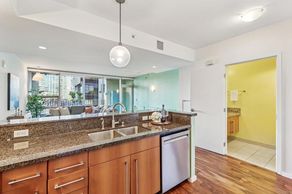 Image 21 of property listing at 321 10Th Avenue 509, San Diego, CA 92101