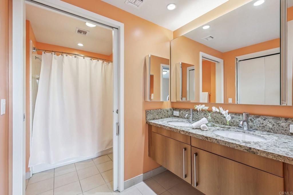 Image 33 of property listing at 321 10Th Avenue 509, San Diego, CA 92101