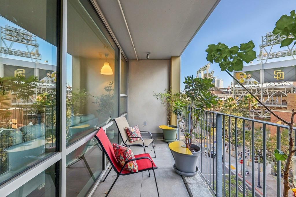 Image 42 of property listing at 321 10Th Avenue 509, San Diego, CA 92101