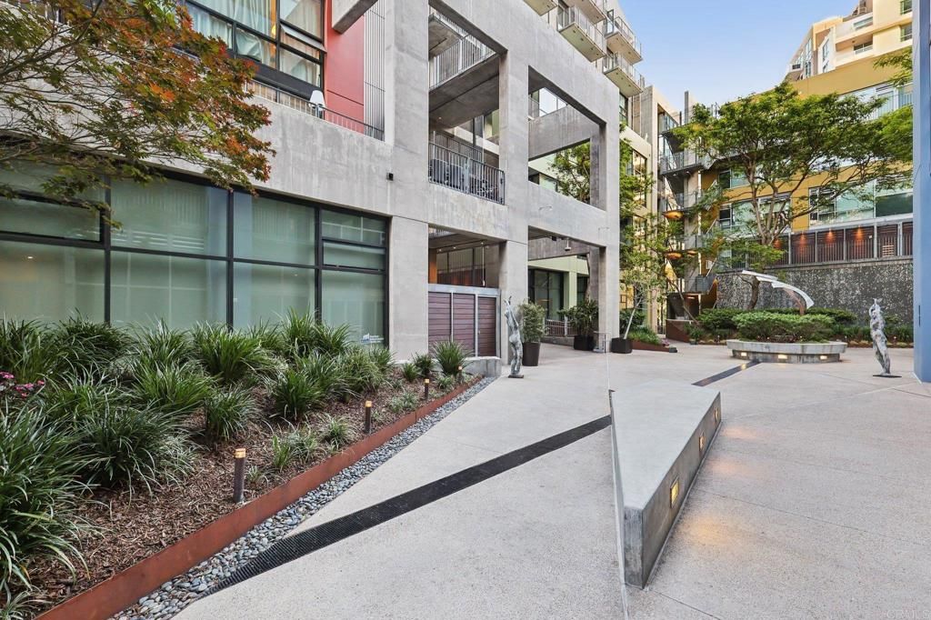 Image 65 of property listing at 321 10Th Avenue 509, San Diego, CA 92101