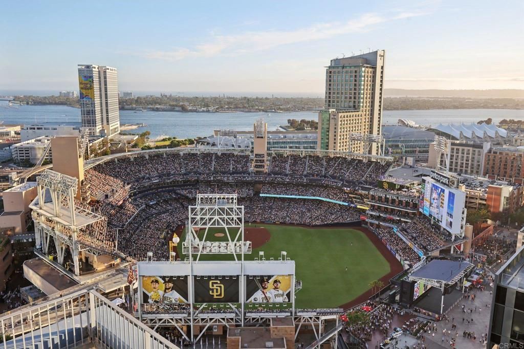 Image 68 of property listing at 321 10Th Avenue 509, San Diego, CA 92101