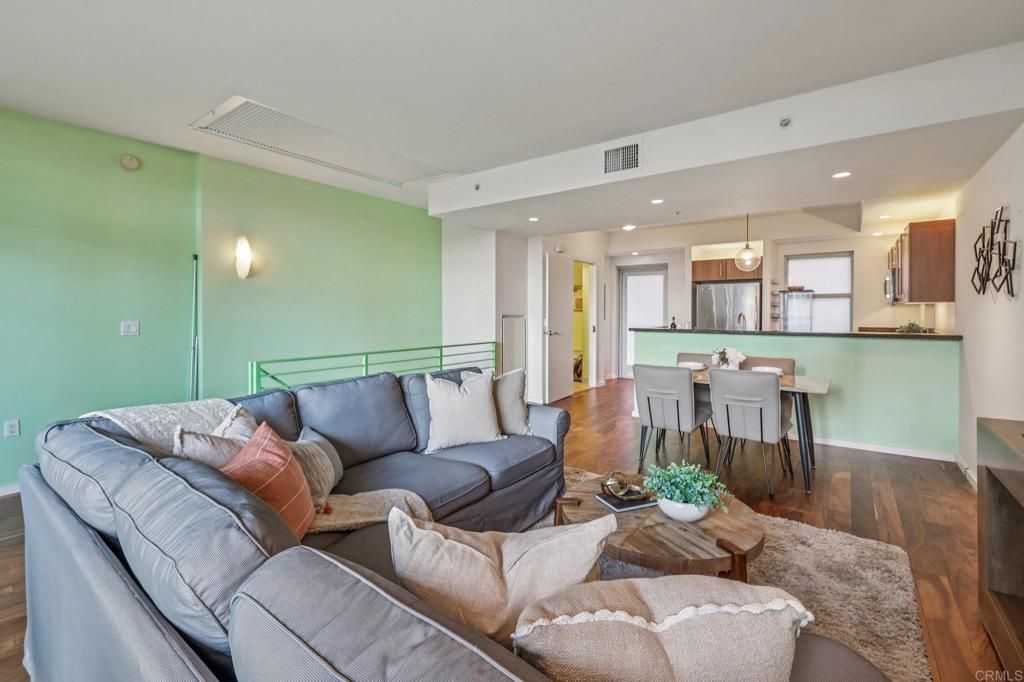 Image 7 of property listing at 321 10Th Avenue 509, San Diego, CA 92101