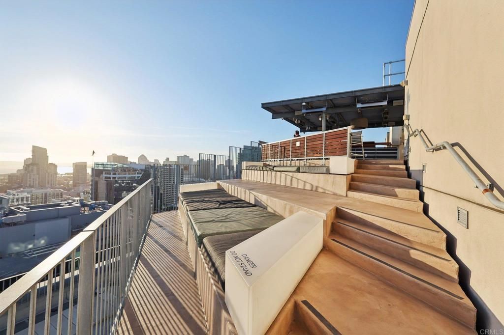 Image 71 of property listing at 321 10Th Avenue 509, San Diego, CA 92101