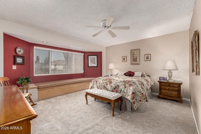 10910 W HUTTON Drive, Sun City, AZ 85351