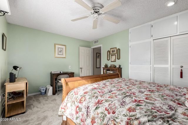 10910 W HUTTON Drive, Sun City, AZ 85351