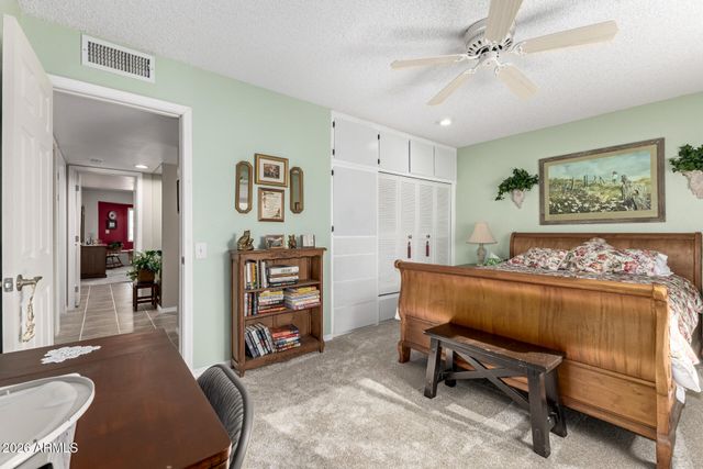 10910 W HUTTON Drive, Sun City, AZ 85351