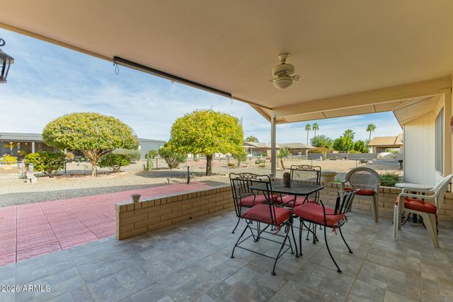 10910 W HUTTON Drive, Sun City, AZ 85351