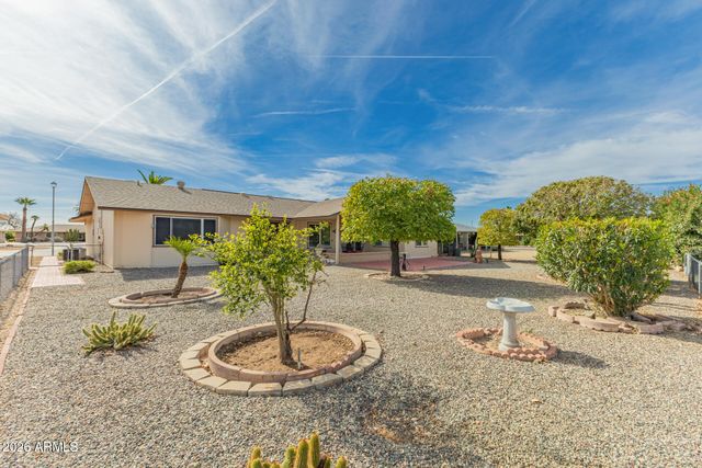 10910 W HUTTON Drive, Sun City, AZ 85351