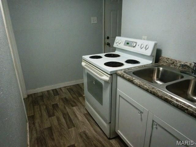 4137 E Lee Avenue, St Louis, MO 63115