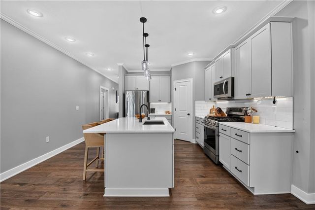 13755 NW 75th Street, Parkville, MO 64152