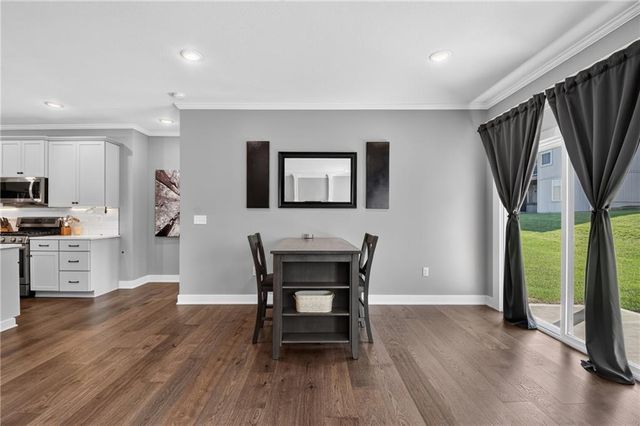 13755 NW 75th Street, Parkville, MO 64152