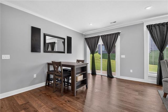 13755 NW 75th Street, Parkville, MO 64152