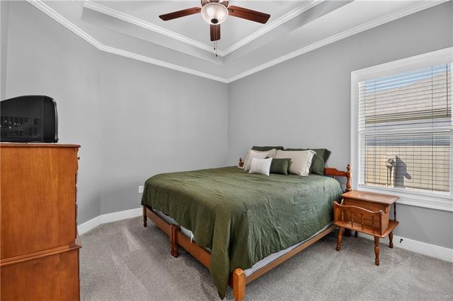 13755 NW 75th Street, Parkville, MO 64152