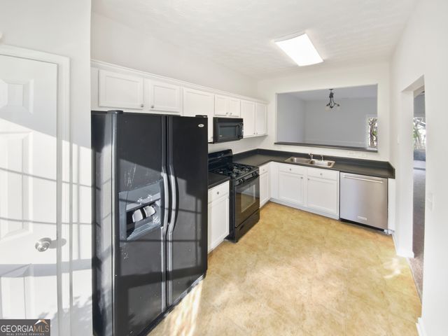 11 Pearl Chambers Drive, Dawsonville, GA 30534