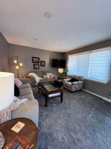 5045 Westcombe Lane N, West Bloomfield Charter Township, MI 48324
