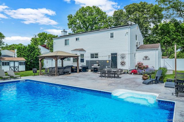 4 Sharon Drive, Coram, NY 11727