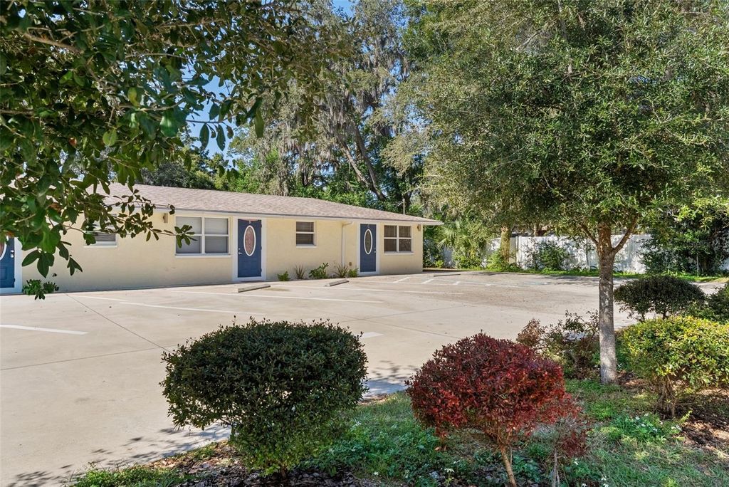 12410 N 59TH STREET B, Tampa, FL 33617