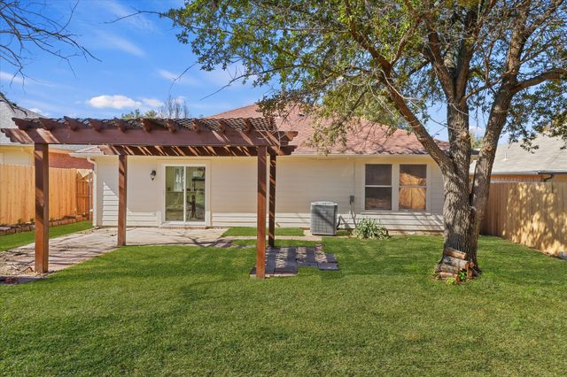 5624 Goldeneye Lane, Dallas, TX 75249