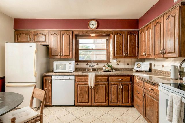 3430 N 93rd STREET, Milwaukee, WI 53222