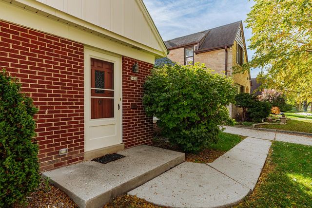 3430 N 93rd STREET, Milwaukee, WI 53222