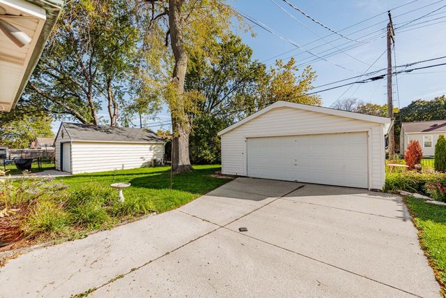 3430 N 93rd STREET, Milwaukee, WI 53222