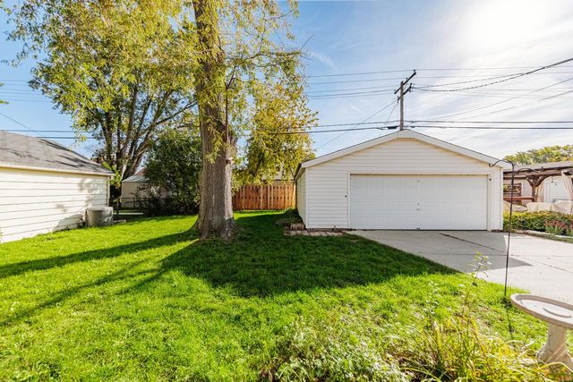 3430 N 93rd STREET, Milwaukee, WI 53222