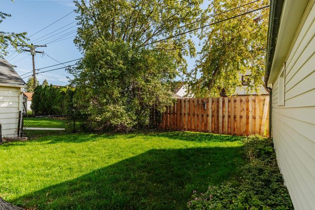 3430 N 93rd STREET, Milwaukee, WI 53222
