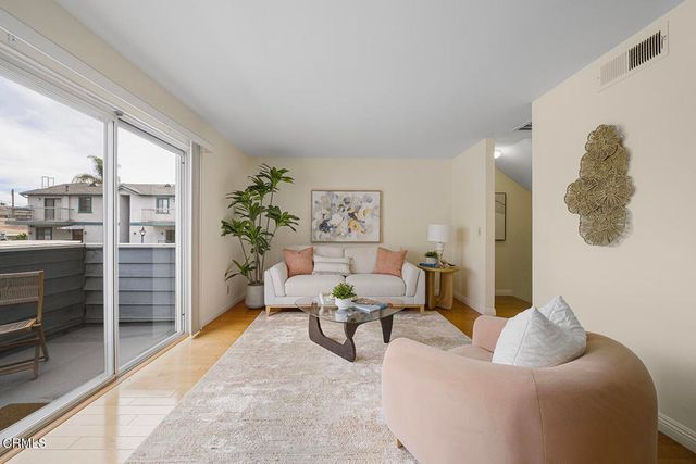 408 S Santa Anita 10, Arcadia, CA 91006