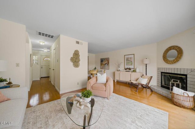 408 S Santa Anita 10, Arcadia, CA 91006