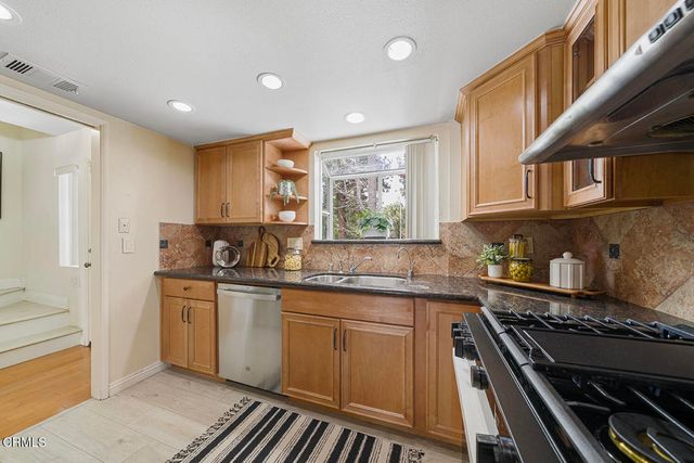 408 S Santa Anita 10, Arcadia, CA 91006
