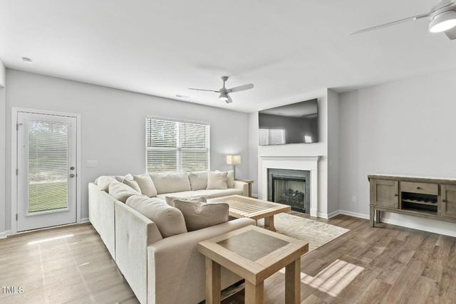 482 Olivia Crossing Court, Four Oaks, NC 27524