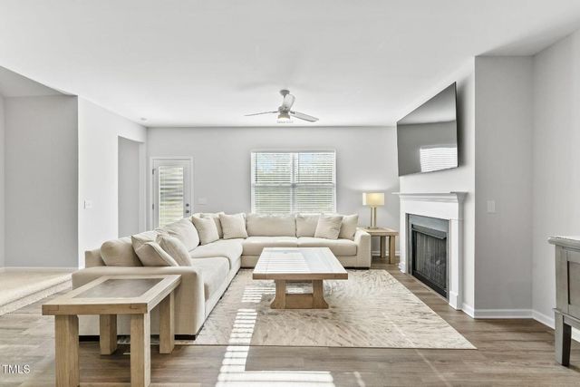 482 Olivia Crossing Court, Four Oaks, NC 27524