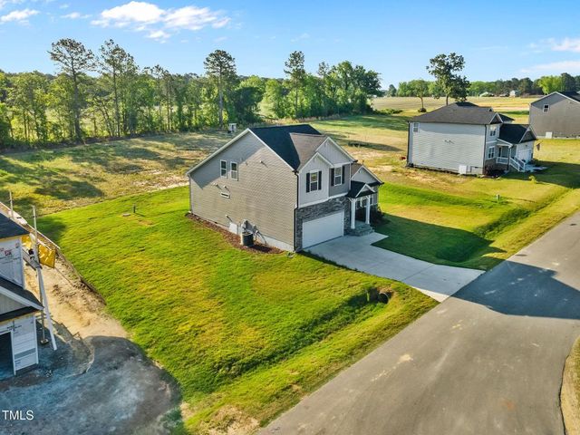 482 Olivia Crossing Court, Four Oaks, NC 27524