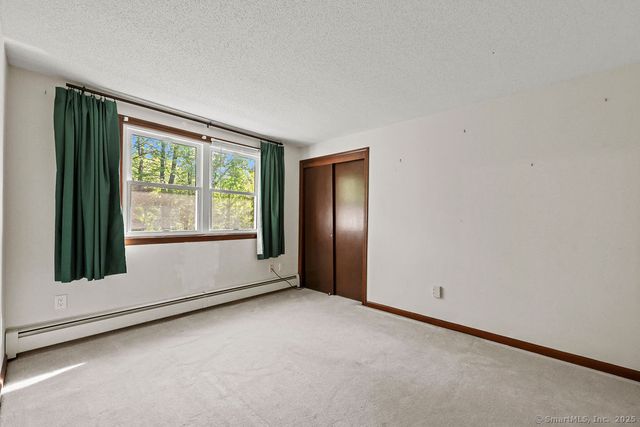 40 Homestead Lane, Avon, CT 06001