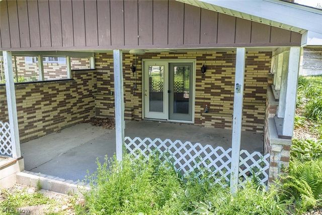 1424 Oak Street, Dover, OH 44622
